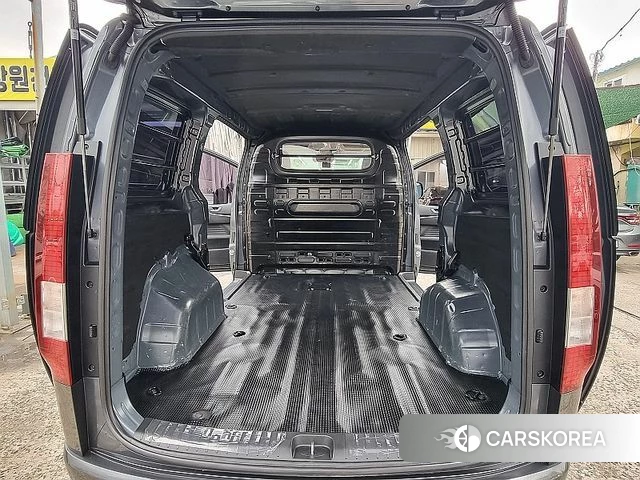 Hyundai Staria 2022 Серый из Кореи, фото 6