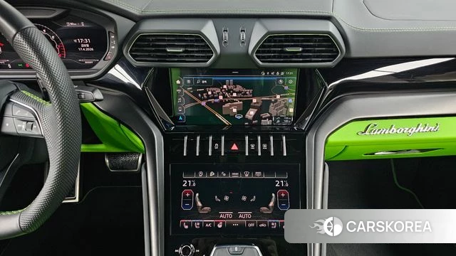 Lamborghini Urus 2022 Черный из Кореи, фото 6