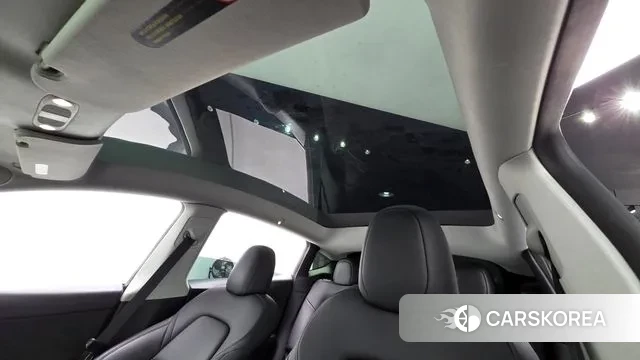 Tesla Model Y 2022 Белый из Кореи, фото 6