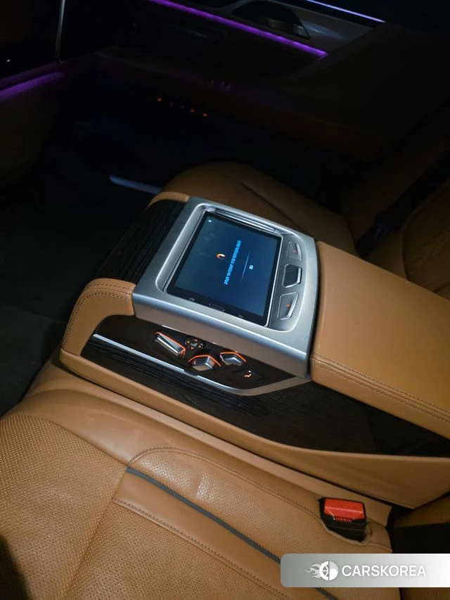 BMW 7 Series (G11) 2018 Белый из Кореи, фото 6