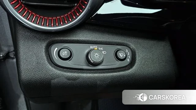 Chevrolet (GM Daewoo) Trax Crossover 2023 Серый из Кореи, фото 6