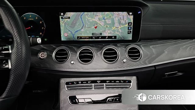 Mercedes-Benz E-Class W213 2022 Белый из Кореи, фото 6