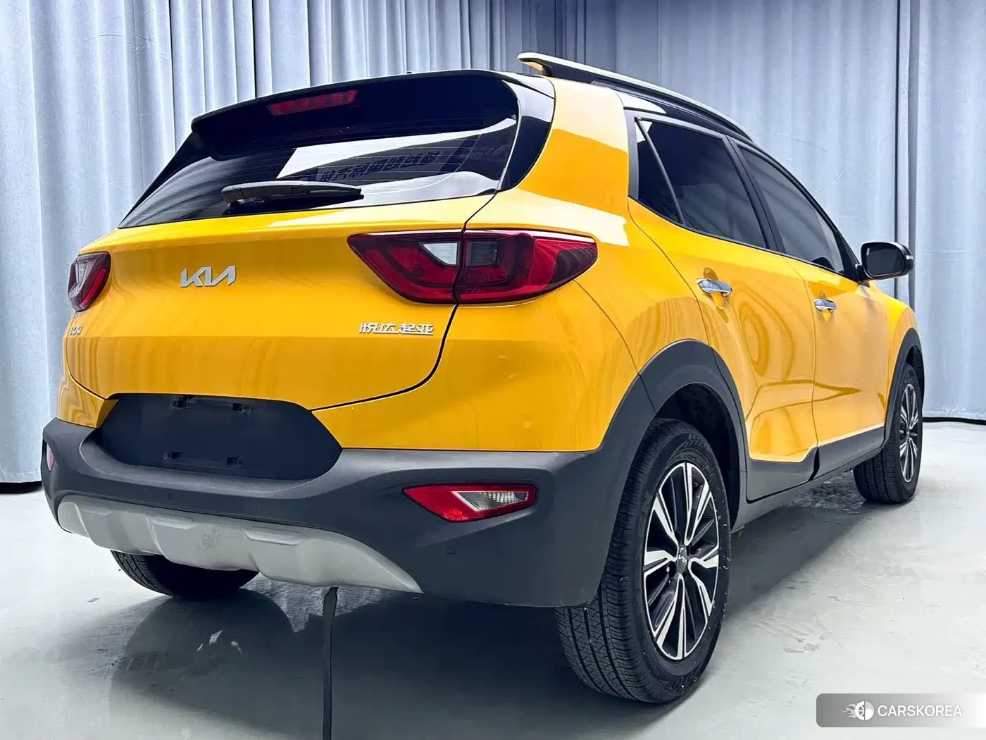 Kia KX1 2023 Yellow/orange из Китая, фото 6