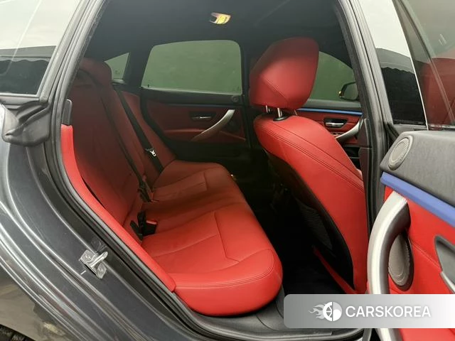BMW 4 series 2019 Темно-серый из Китая, фото 6