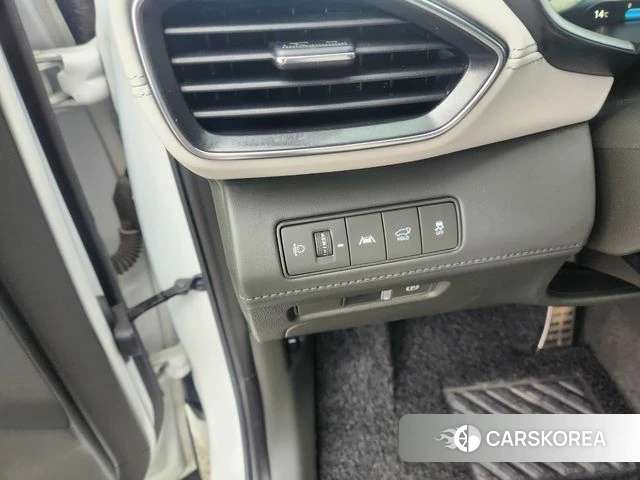 Hyundai The New Santa Fe 2021 Белый из Кореи, фото 6