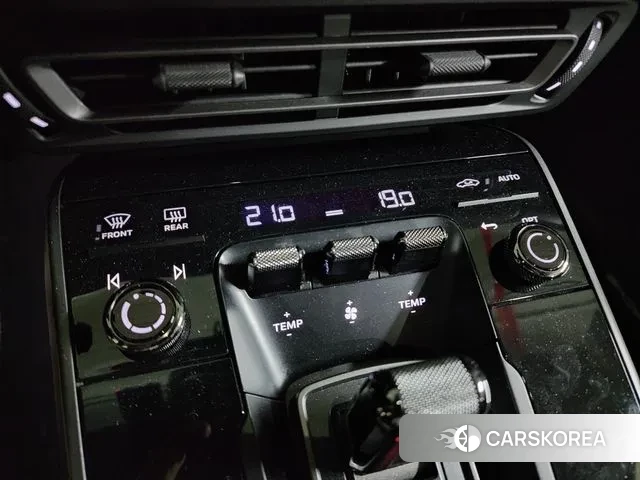 Porsche 911(992) 2020 Серебряный из Кореи, фото 6