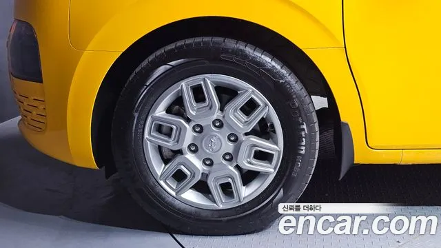 Hyundai Staria 2024 Желтый из Кореи, фото 6