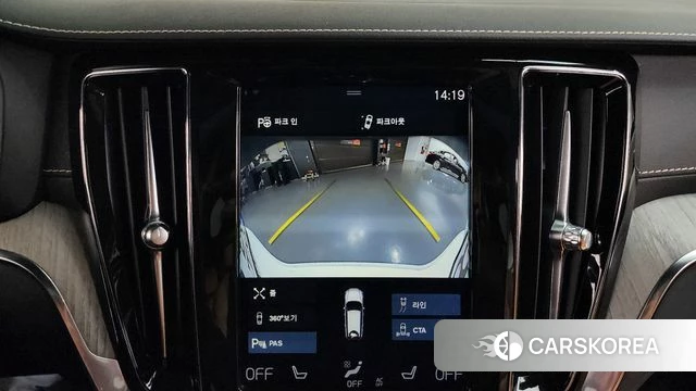 Volvo V60 Cross-Country 2nd Generation 2020 Белый из Кореи, фото 6