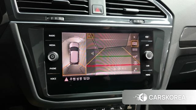 Volkswagen Tiguan second Generation 2019 Белый из Кореи, фото 6