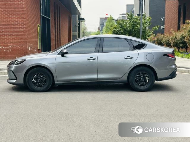 BYD Seal 05DM 2025 Темно-серый из Китая, фото 6