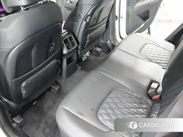 Kia Sportage 5th Generation Hybrid 2023 Белый из Кореи, фото 6