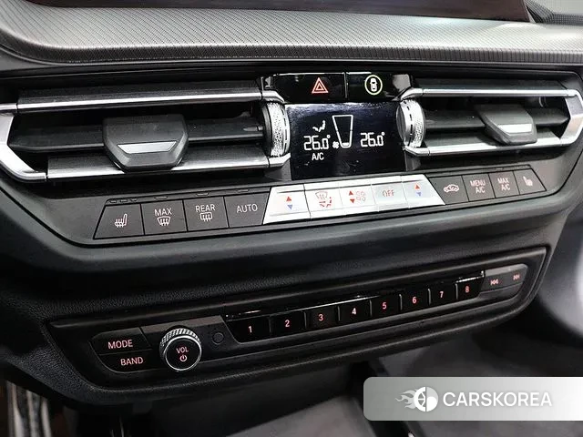 BMW 1 Series (F40) 2020 Синий из Кореи, фото 6