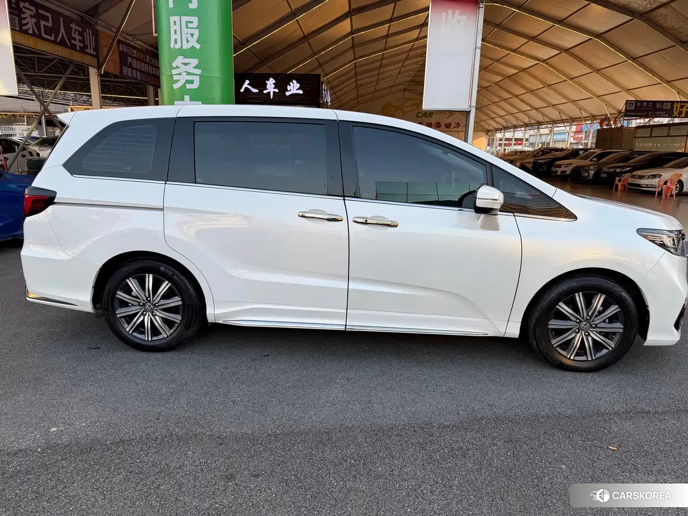 Honda Odyssey 2023 Белый из Китая, фото 6