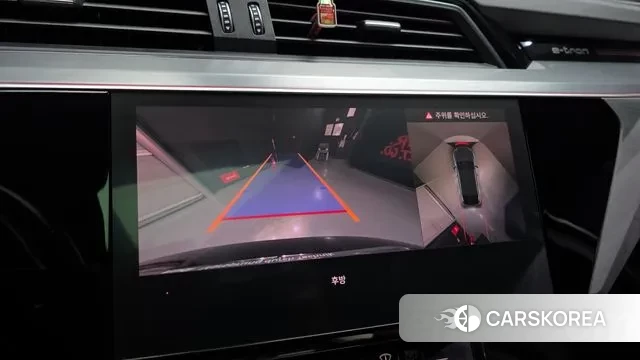 Audi e-Tron 2021 Черный из Кореи, фото 6