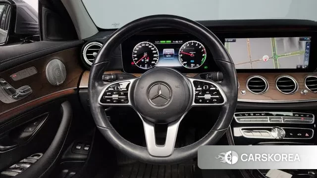 Mercedes-Benz E-Class W213 2020 Серебристо-серый из Кореи, фото 6