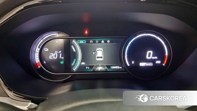 Kia Niro Plus 2023 Белый из Кореи, фото 6