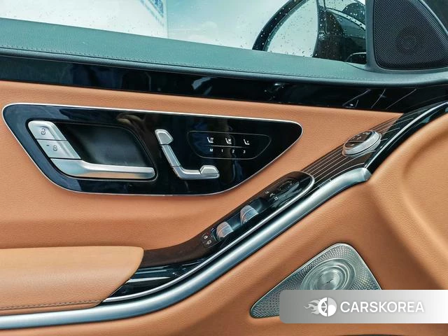 Mercedes-Benz S-class 2024 Черный из Китая, фото 6