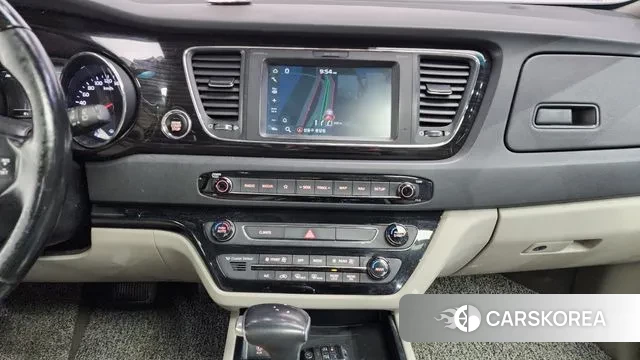 Kia The New Carnival 2018 Белый из Кореи, фото 6