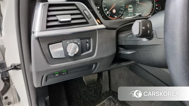 BMW 3 Series (F30) 2018 Белый из Кореи, фото 6