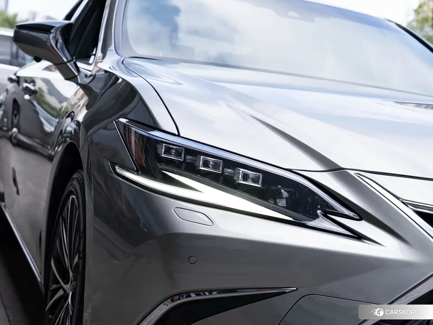 Lexus ES 2023 Silver/gray из Китая, фото 6
