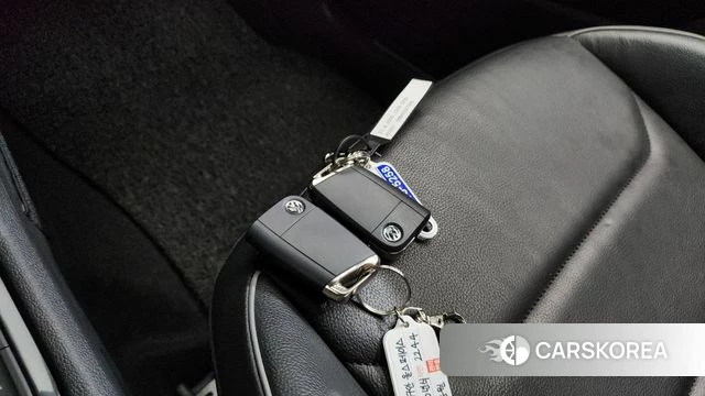 Volkswagen Tiguan Allspace 2020 Белый из Кореи, фото 6