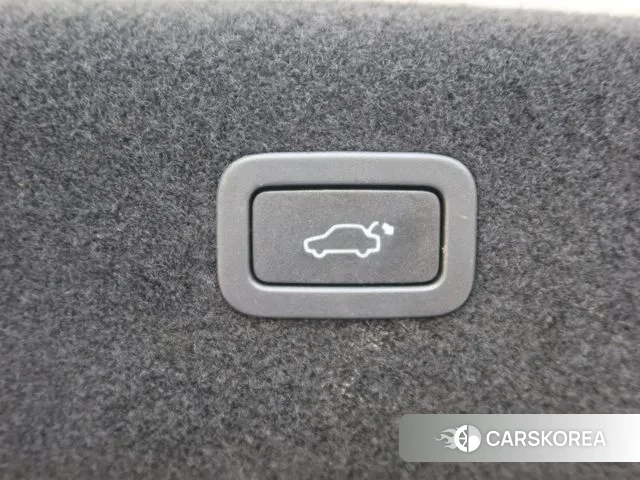 Jaguar XF (X260) 2018 Белый из Кореи, фото 6