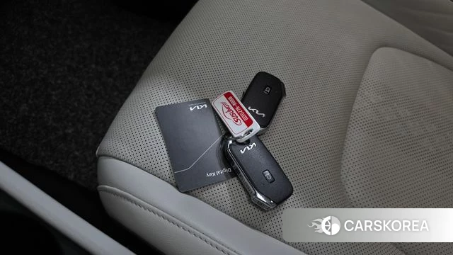 Kia Sportage 5th Generation 2023 Белый из Кореи, фото 6