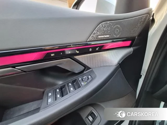 BMW i5 (G60) 2024 Белый из Кореи, фото 6