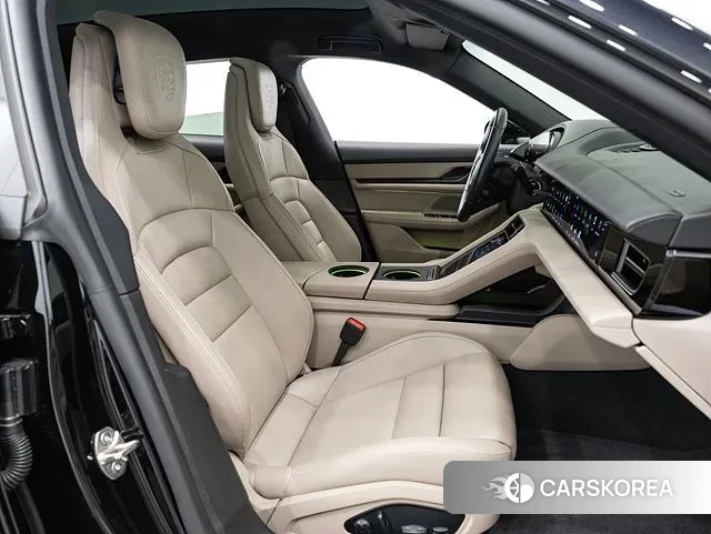 Porsche Taycan 2023 Черный из Кореи, фото 6