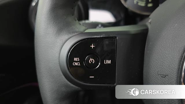 Mini Cooper 2023 Красный из Кореи, фото 6