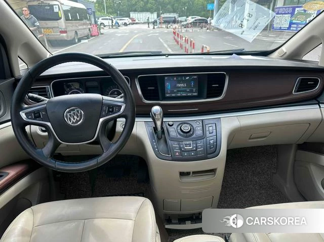 Buick GL8 2020 Серебристо-серый из Китая, фото 6