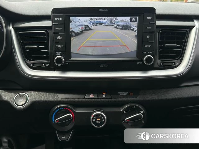 Kia Stonic 2018 Белый из Кореи, фото 6