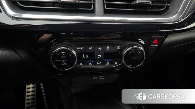 Chevrolet (GM Daewoo) Trax Crossover 2023 Белый из Кореи, фото 6