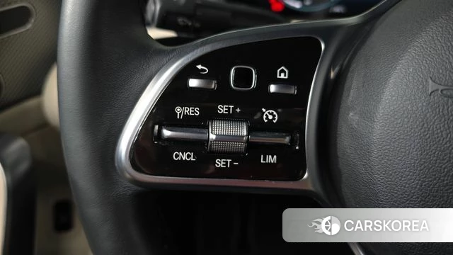 Mercedes-Benz A-Class W177 2022 Белый из Кореи, фото 6