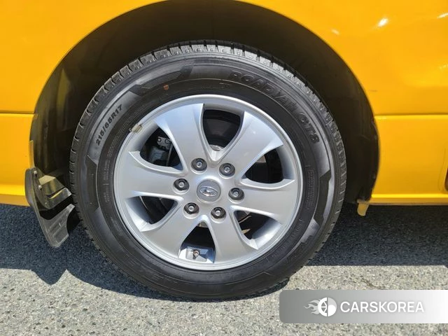 Hyundai The New Grand Starex 2021 Желтый из Кореи, фото 6