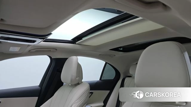 Mercedes-Benz E-Class W214 2025 Синий нефрит из Кореи, фото 6