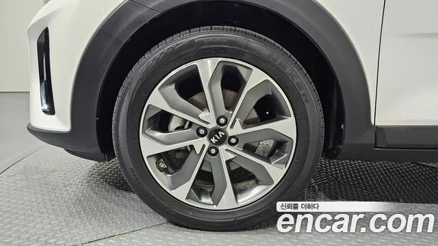 Kia Stonic 2018 Белый из Кореи, фото 6