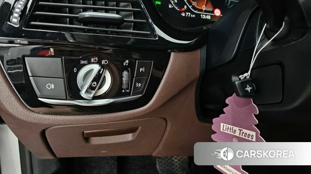 BMW 5 Series (G30) 2020 Белый из Кореи, фото 6
