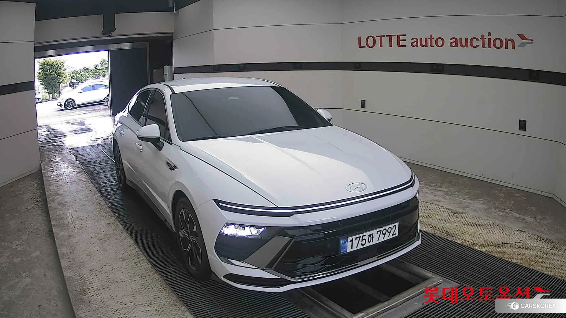 Hyundai Sonata 2024 Serenity White Pearl из Кореи, фото 6