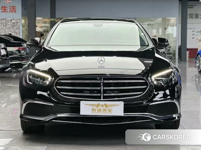 Mercedes-Benz E-class 2023 Черный из Китая, фото 6