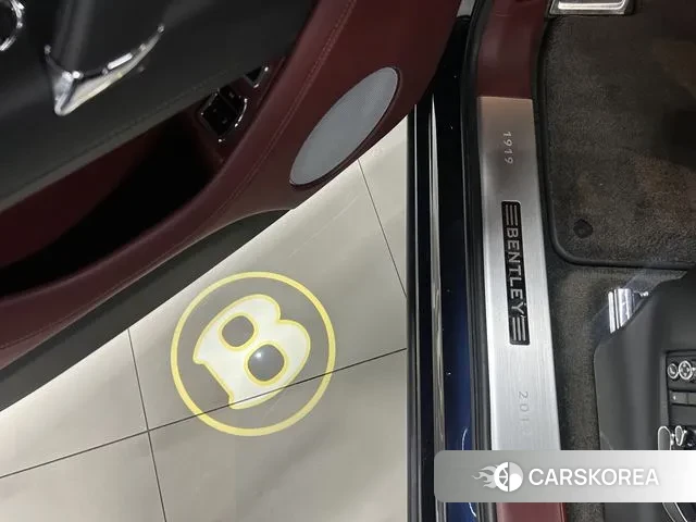 Bentley Bentayga 2020 Синий из Кореи, фото 6