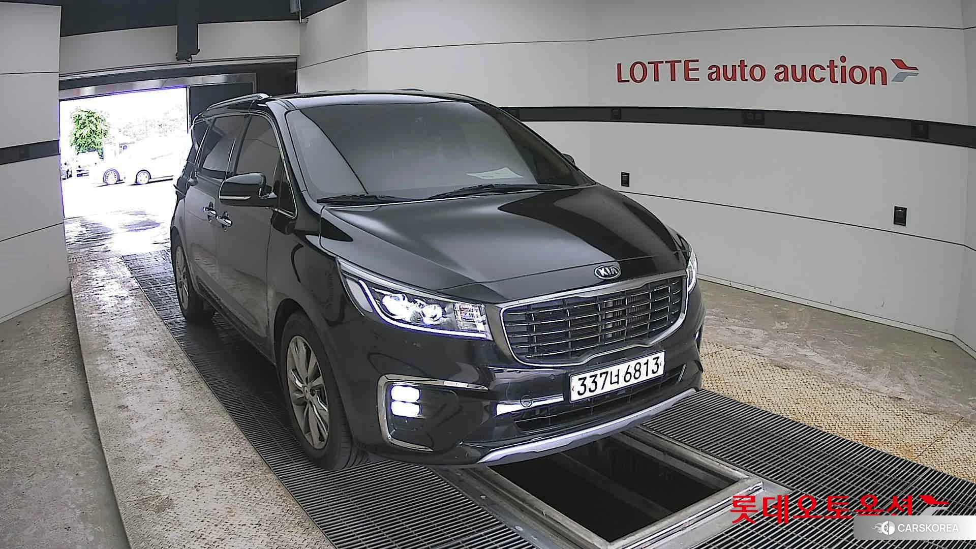 Kia Carnival 2020 Черный из Кореи, фото 6