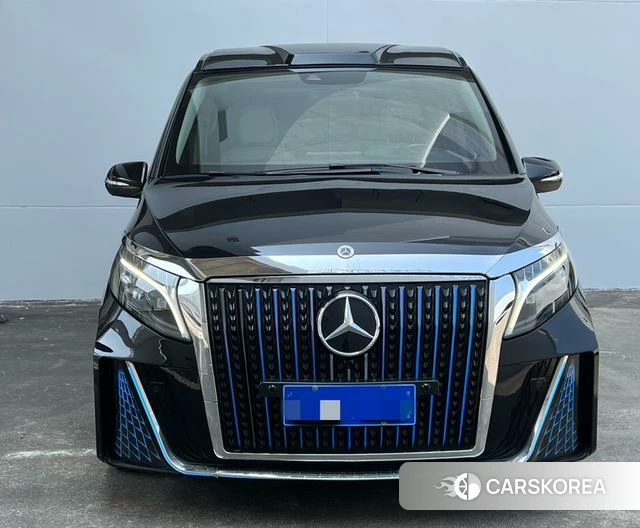 Mercedes-Benz V-class 2023 Черный из Китая, фото 6