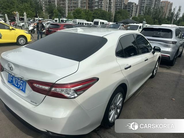Toyota Camry 2023 Белый из Китая, фото 6