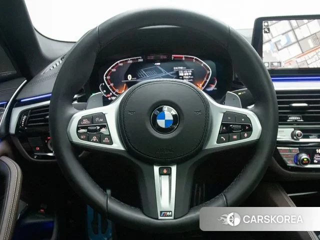 BMW 5 Series (G30) 2022 Черный из Кореи, фото 6