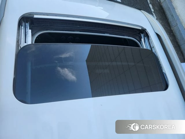Hyundai Venue 2021 Белый из Кореи, фото 6