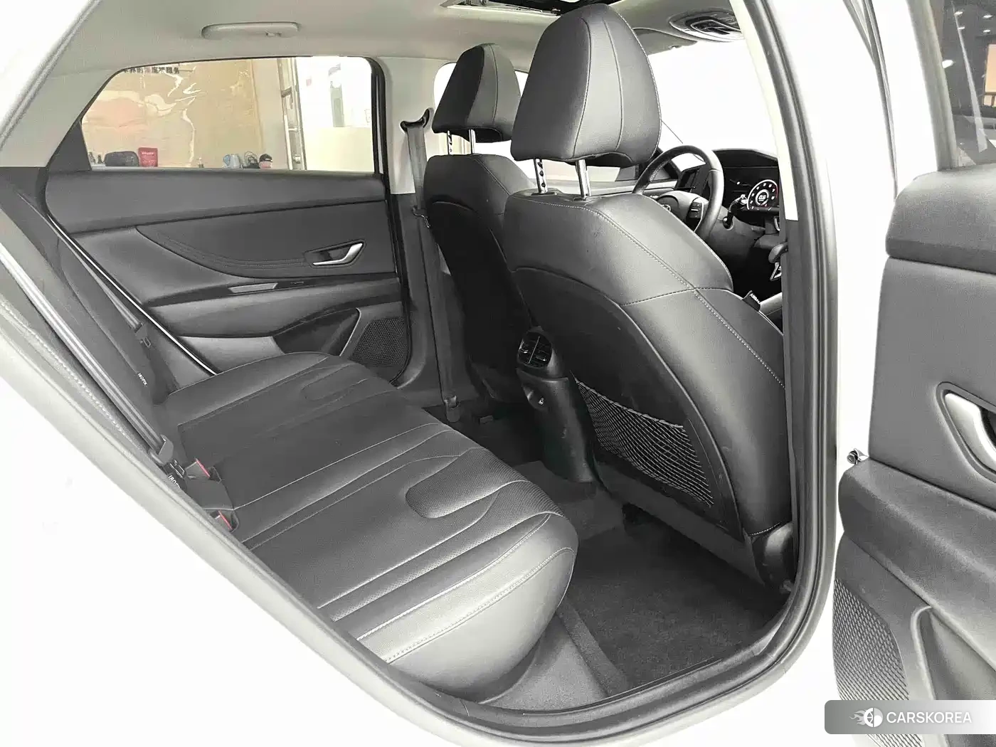 Hyundai Elantra 2023 Белый из Китая, фото 6