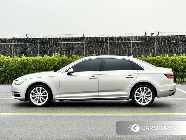 Audi A4L 2018 Шампань из Китая, фото 6