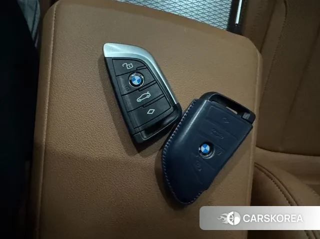 BMW 3 Series (G20) 2023 Белый из Кореи, фото 6