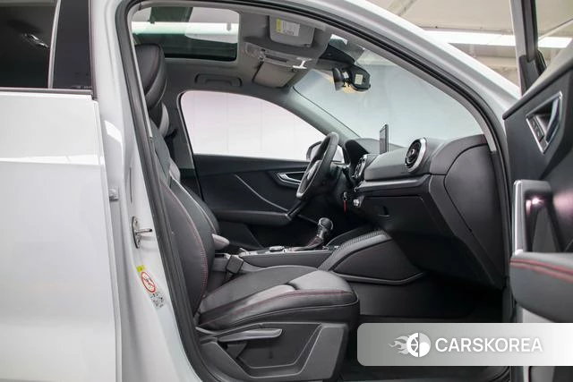 Audi Q2L 2023 Белый из Китая, фото 6